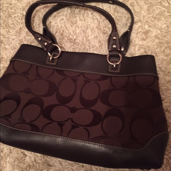 Beautiful brown coach handbag - Picture 1 of 4