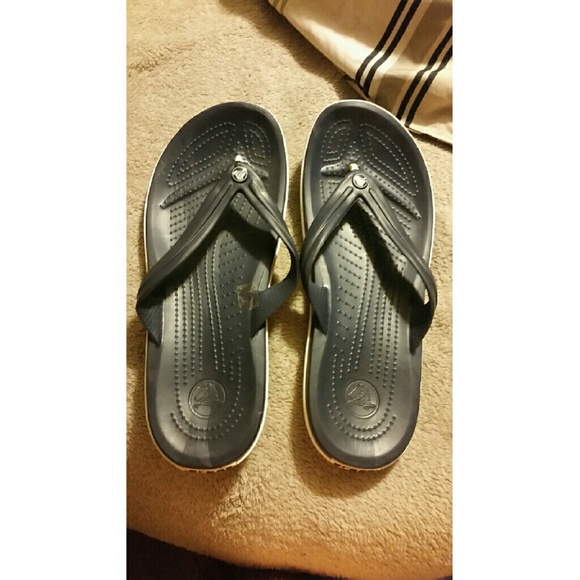 NWOT Croc's Navy Blue Flip Flops!
