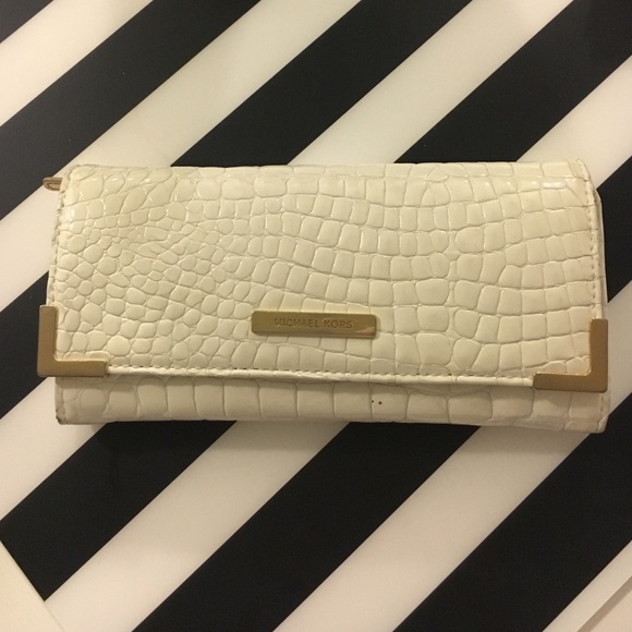 Michael Kors wallet