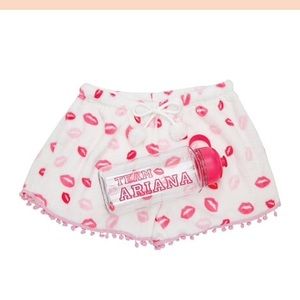 New✨Ariana white w/pink kisses pom pom cozy shorts