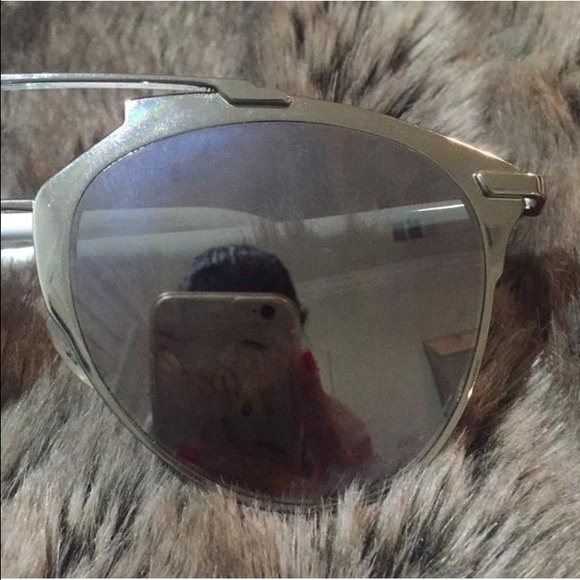 Sunglasses - Picture 3 of 4