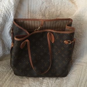 Louis Vuitton mm