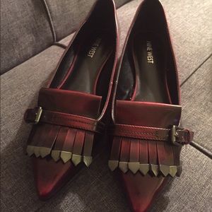 NWOT Nine West Pointed Flats