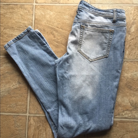Light wash jeans