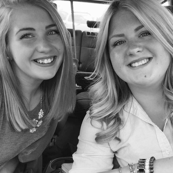 Meet your Posher, Elle - Picture 1 of 1