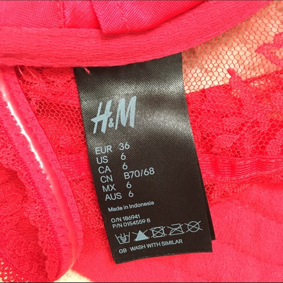 H&M set of bras and corset - Picture 2 of 4