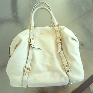 Michael Kors bag. Like new, excellent condition!