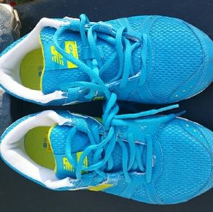 Women's New Balance 690