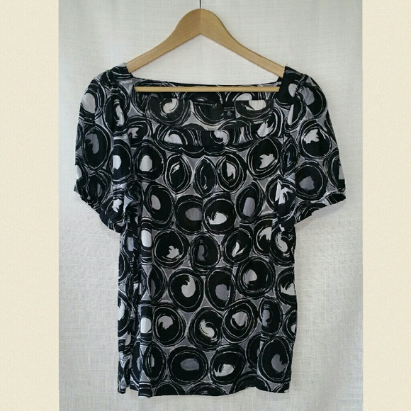 Women's/Juniors Top - Picture 2 of 2