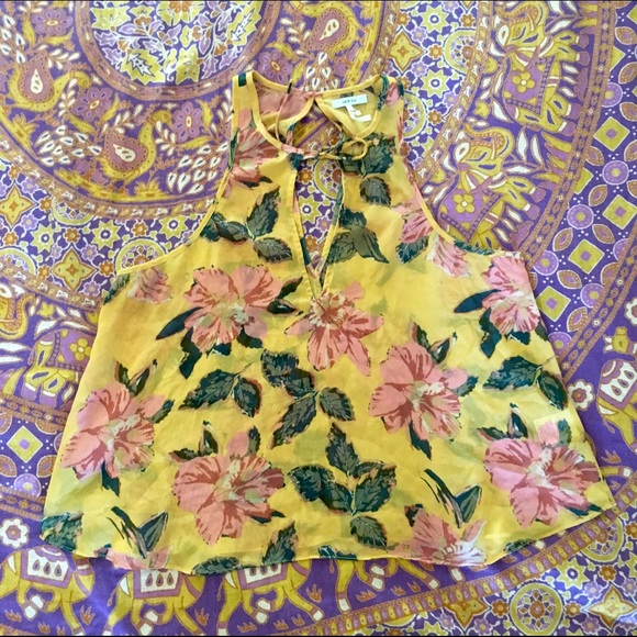 1 HOUR SALE URBAN OUTFITTERS TANK TOP SZ S