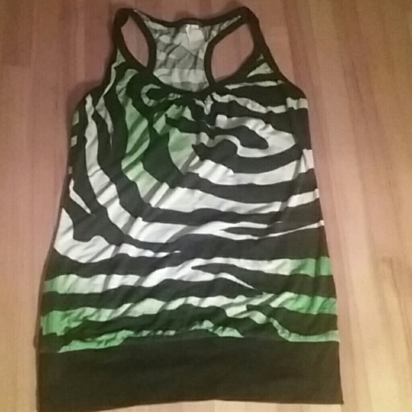 Very Pretty tank - Picture 2 of 2