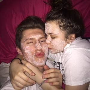 Meet your Posher, Travis