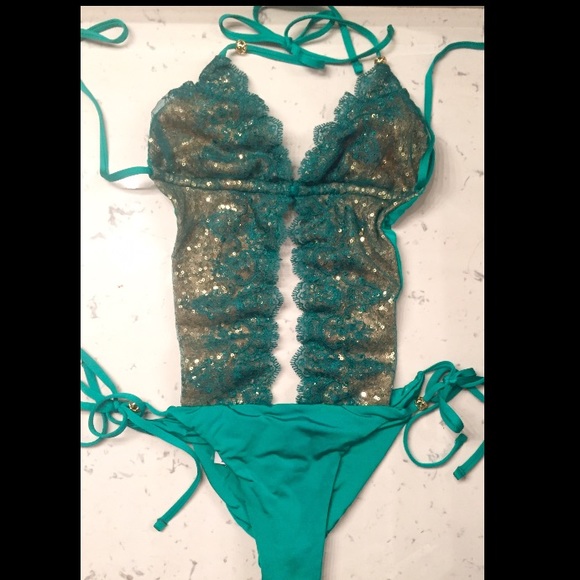 Beach Bunny one piece monkini
