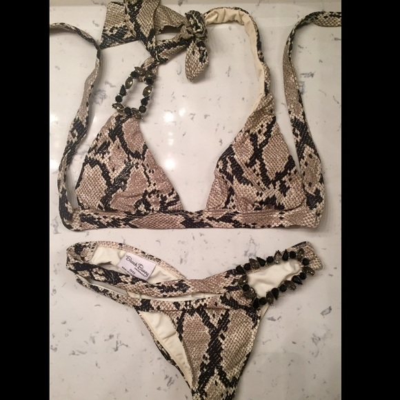 Beach bunny bikini