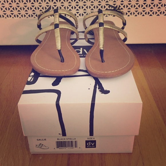 DV Sandals - Picture 1 of 3