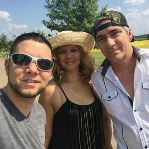 Meet your Posher, Larry