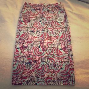 High waisted pencil skirt