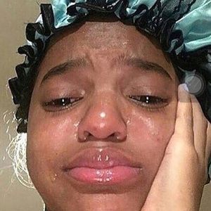 Meet your Posher, Chloe