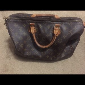 SOLD authentic louis vuitton speedy 35
