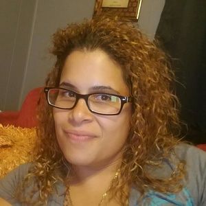 Meet your Posher, Yadira