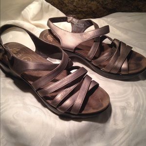 Dansko strap Sandals size 38 genuine leather