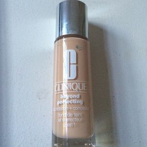 Clinique Beyond Perfecting foundation + concealer