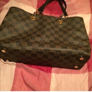 Large Michael Kors bag