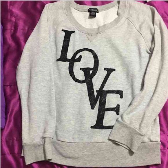 Love crew neck