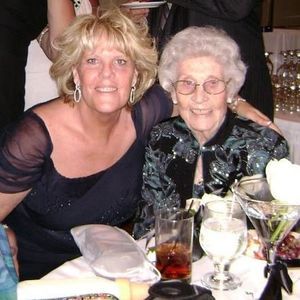 Meet your Posher, Carolyn