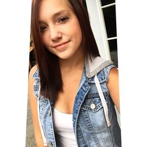 Meet your Posher, Nicole