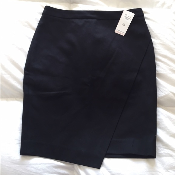 Banana Republic black pencil skirt