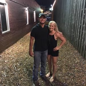 Meet your Posher, Sara