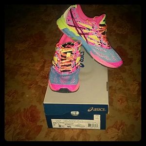 ASICS Gel-Noosa Triple 10
