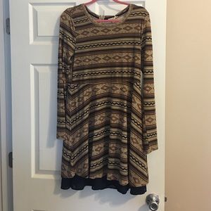 Long sleeve Aztec print dress