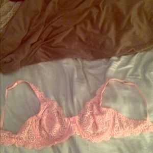 Pink Lacey bra ✨✨