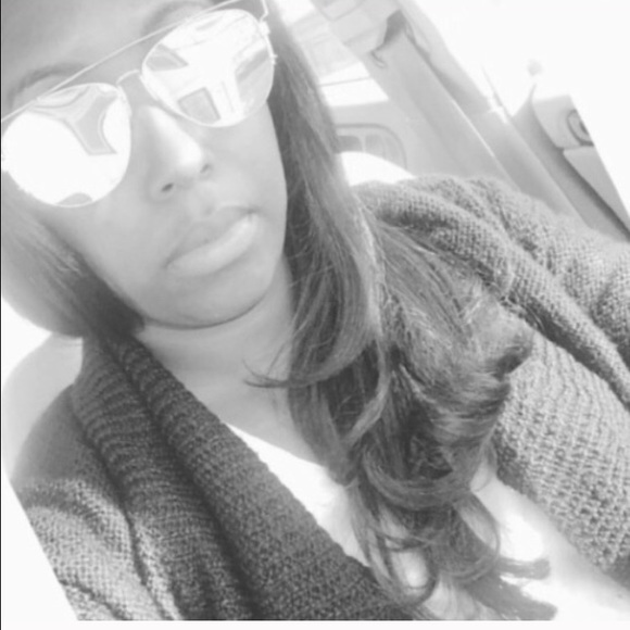 Gifted 🎉 - Picture 3 of 4