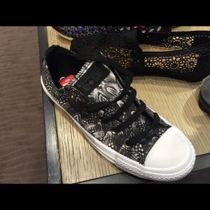 Meet your Posher, Anne