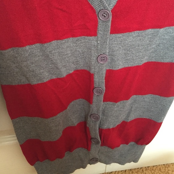 Kapara Gray and Red Striped Cardigan - Picture 4 of 4