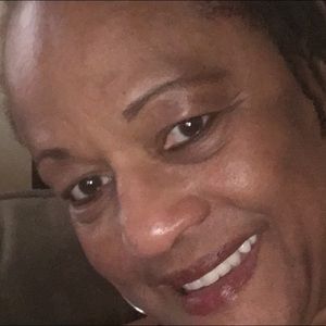 Meet your Posher, Gloria