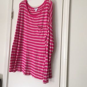 Long sleeved knit stripe sweater.