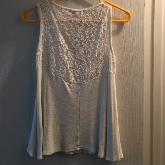 Cream top - Picture 3 of 3