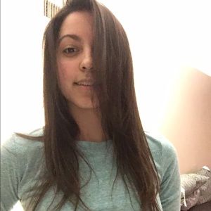 Meet your Posher, Crystal