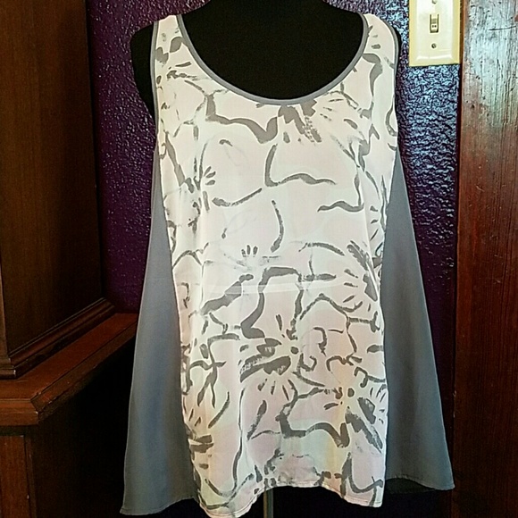 Flowy top med