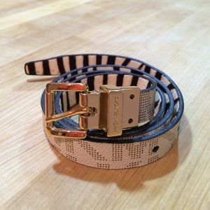 Michael Kors NWOT size SM reversible belt