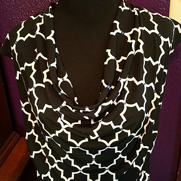 Drape neck top - Picture 3 of 3