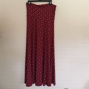 Maxi skirt... Brick red and gold