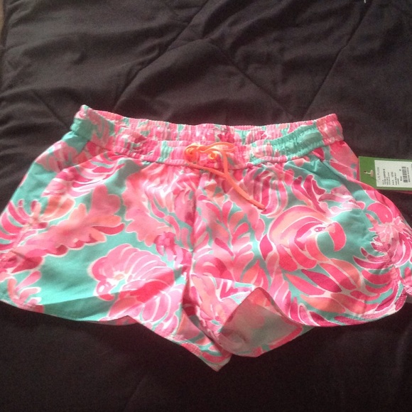 Lilly Pulitzer Luxletic Run Around Short