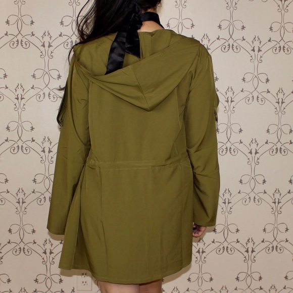 LAST ONE✨SALE🌙 Perfect Olive Lightweight Jacket - Picture 3 of 4