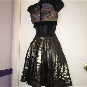 NWT Gold/Silver Metallic Pleated Skirt