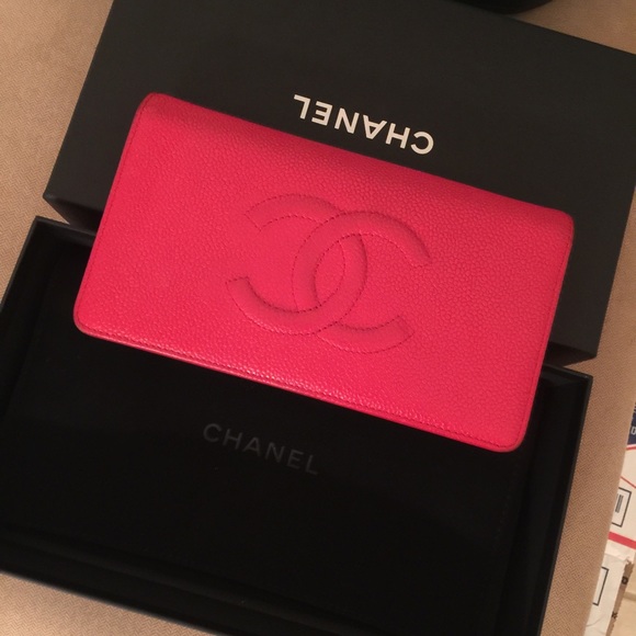 ✖️✖️SOLD✖️✖️Chanel yen wallet - Picture 1 of 4